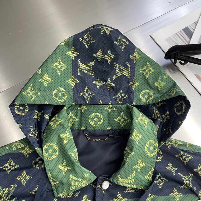 l0vis Vvtt0n outwear